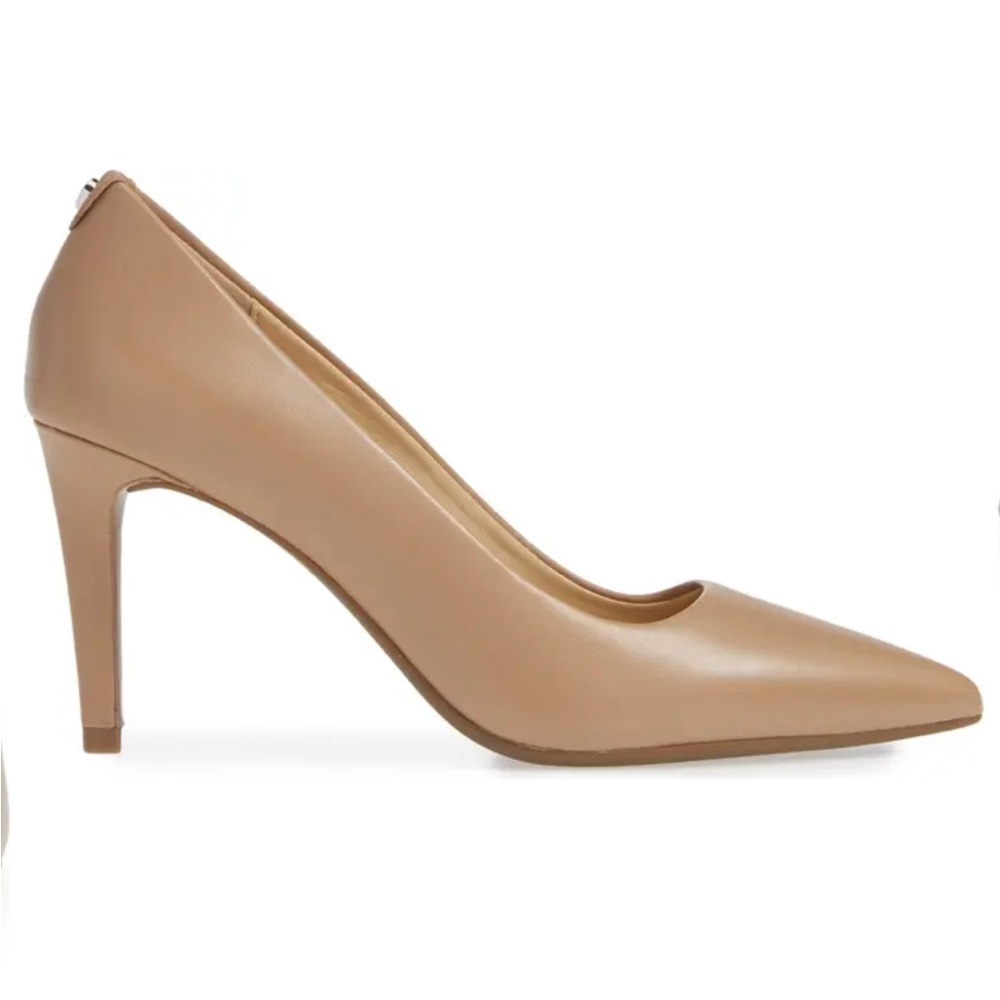 Michael Kors Flex Pump in light blush leather